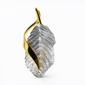 925 GLD PL SANDBRUSHED LEAF PENDANT - 38X15 - 4.6g <br/>10001