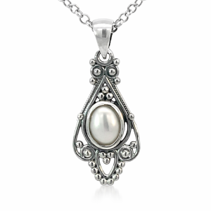 925 OXI OV WH FW PEARL MILLGRAIN BOHO PEND - 32X13 <br/>10067