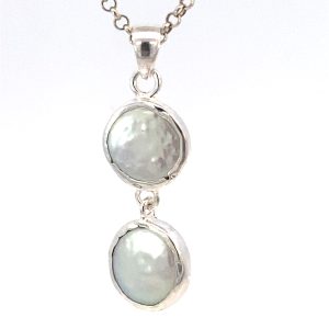 925 WH FW PEARL DBL HANGING PEND - 42X13 - 3.3g <br/>10069