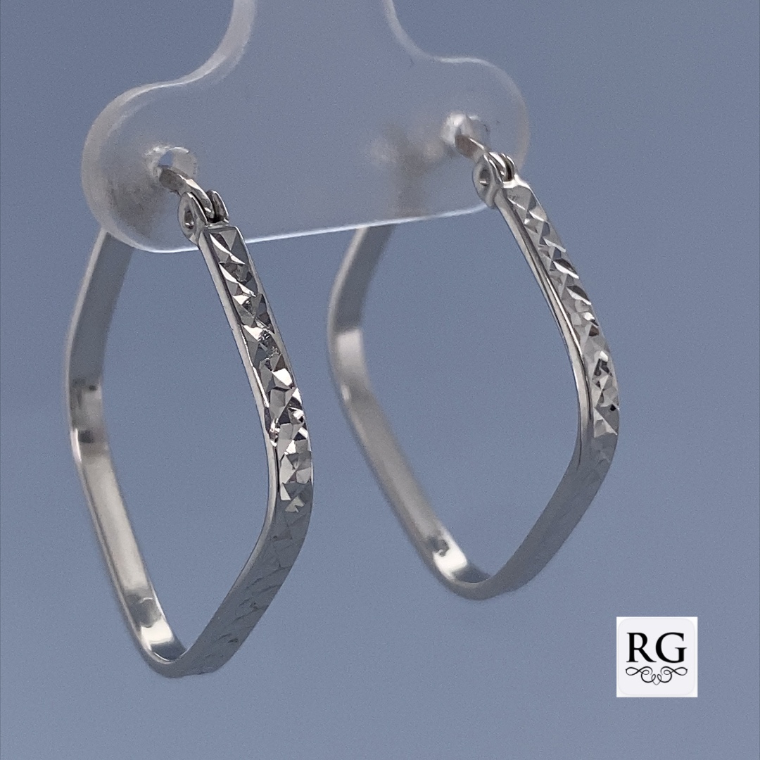 925 DIA CUT FLAT SQUARE HINGE HOOPS - 26X2 - 1.4g <br/>11539