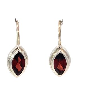 925 MARQ GARNET FACET FIX WIRE EAR - 24X9 - 4.4g  <br/>11747G