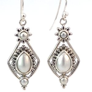 925 OXI RND+TDROP FW PEARL BOHO DROP EAR 32X14   <br/>11749