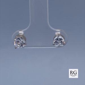 925 RH PL CZ BASKET SET HEART STUDS - 5X5 - 0.76g <br/>12835