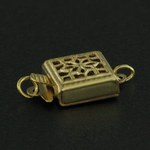 PEWTER GLD PLATED SQ CLASP - 8x8 - 1 EYE <br/>20523