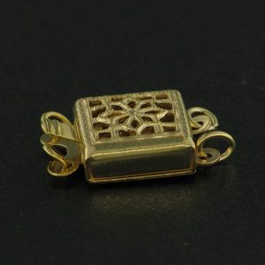 PEWTER GLD PL SQ CLASP - 8x8 - 2 EYE <br/>20524