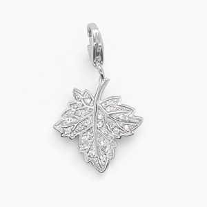 925 RH PL CZ PAVE MAPLE LEAF CHARM - 28X17 - 2g <br/>M10047