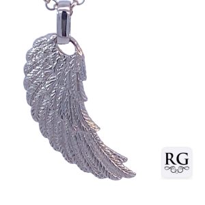 925 ETCHED SINGLE ANGEL WING CHARM - 36X18 - 3.7g <br/>M10148