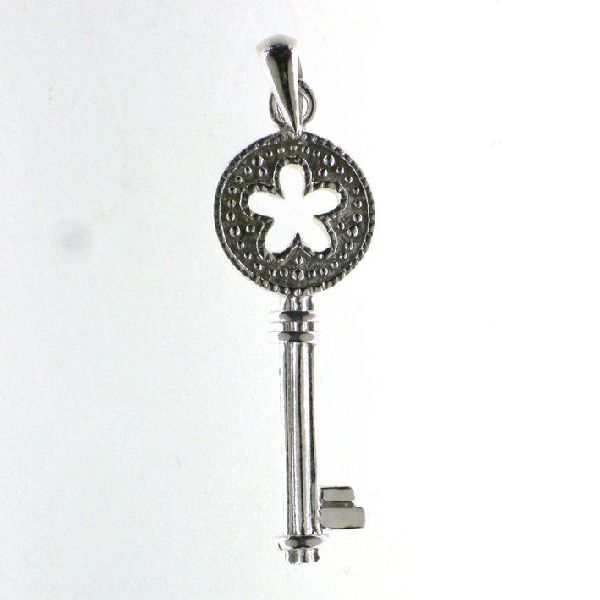 925 CUT OUT FLOWER MILLGRAIN KEY PENDANT - 37X11 <br/>M10219