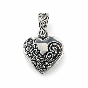 925 OXI ETCHED HEART DISC PENDANT - 29X20 - 5.5g <br/>M10323
