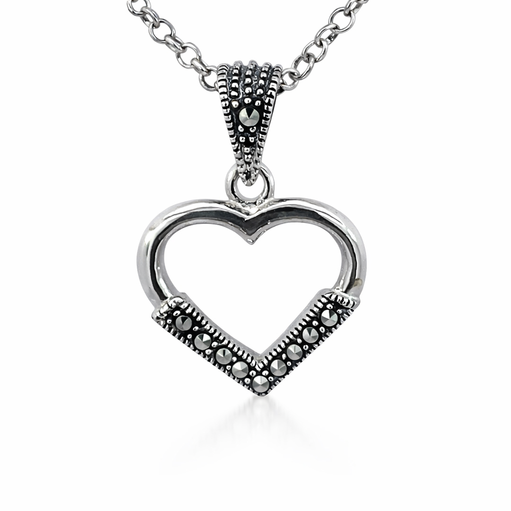 925 MARCASITE OUTLINE HEART PENDANT - 25X17 - 2g <br/>M10468