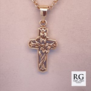 925 OXI FLOWER FILIGREE CROSS - 36X16 - 3.2g <br/>M10687