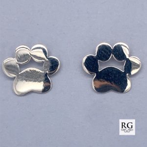925 PLAIN FLAT PAW PRINT STUDS - 12X11 - 1.49g <br/>M11508