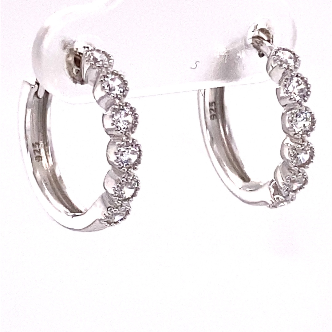 925 CZ PAVE MILLGRAIN HINGE HUGGIES - 16X3 - 2.3g - Image 2