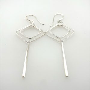 925 DBL OUTLINE SQUARES+HANGING BAR EARRINGS <br/>M11790