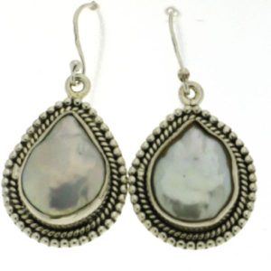 925 KESHI BAROQUE PEARL T/DROP HANG EAR - 41X21 <br/>M11905