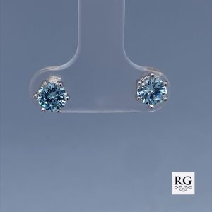 925 LIGHT BLUE CZ 6 CLAW SET STUDS - 5MM - 0.97g <br/>M11983LB