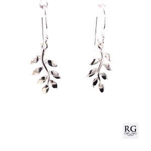 925 PLAIN OLIVE LEAF DROP EARRINGS - 27X9 - 1.37g <br/>M12052
