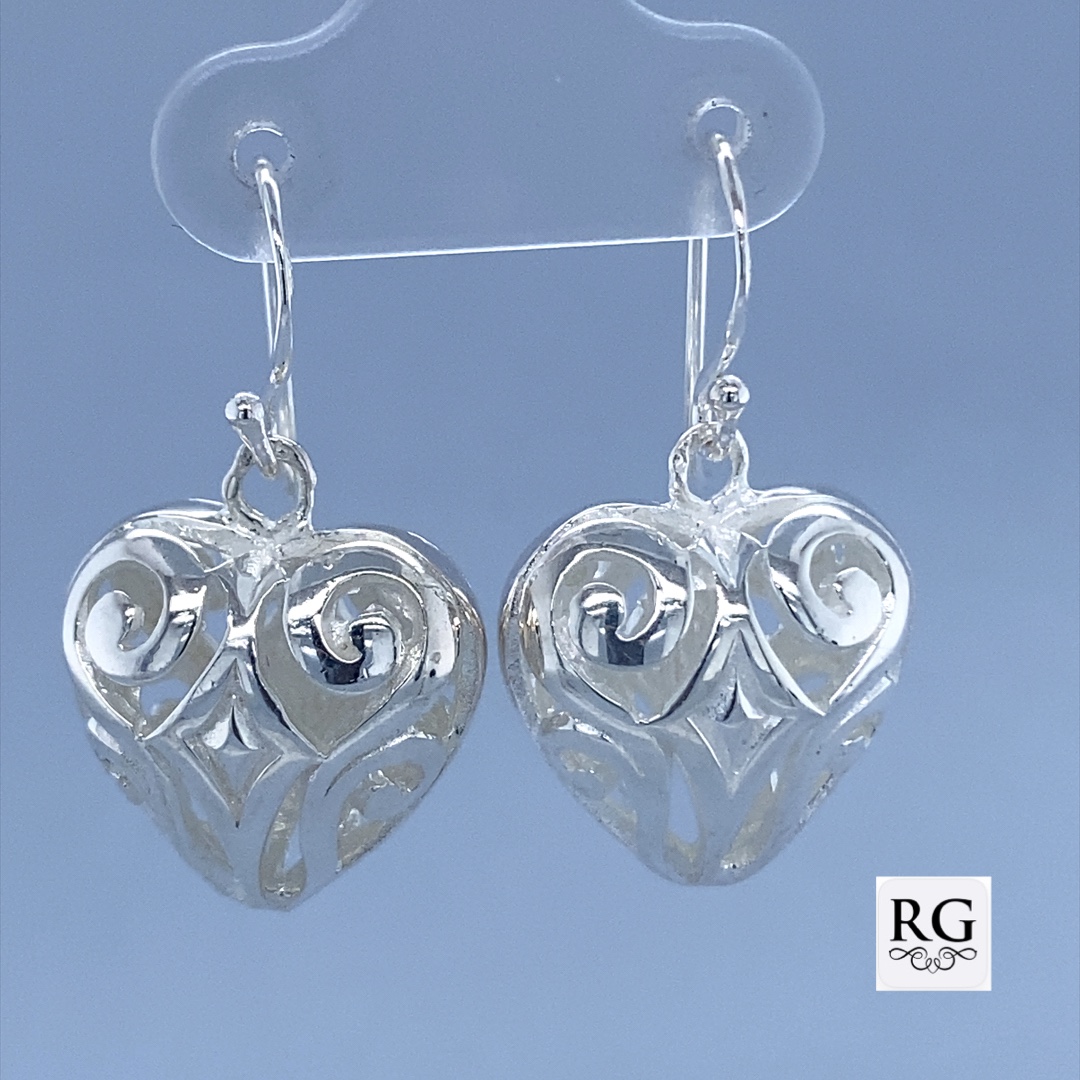925 DROP FILIGREE PUFFED HEART EAR - 30X17 - 8g <br/>M12216