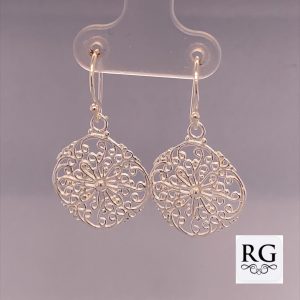 925 FILIGREE FLAT RND DROP EARRINGS - 32X18 - 2.7g <br/>M12341