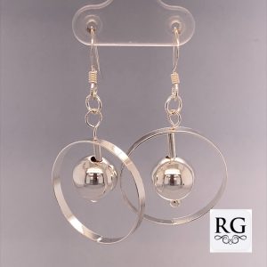925 BALL IN CIRCLE DROP EARRINGS - 45X23 - 5.2g <br/>M12346