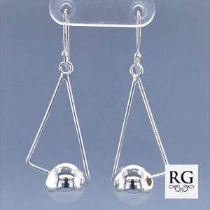 925 BALL IN OUTLINE TRIANGLE DROP EAR - 47X16 3.7g <br/>M12354