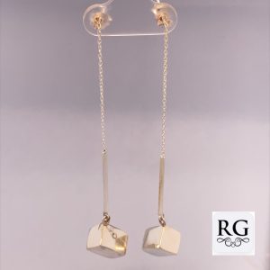 925 HOLLOW CUBE ON CHAIN DROP EARRINGS - 70X8 - 4g <br/>M12395