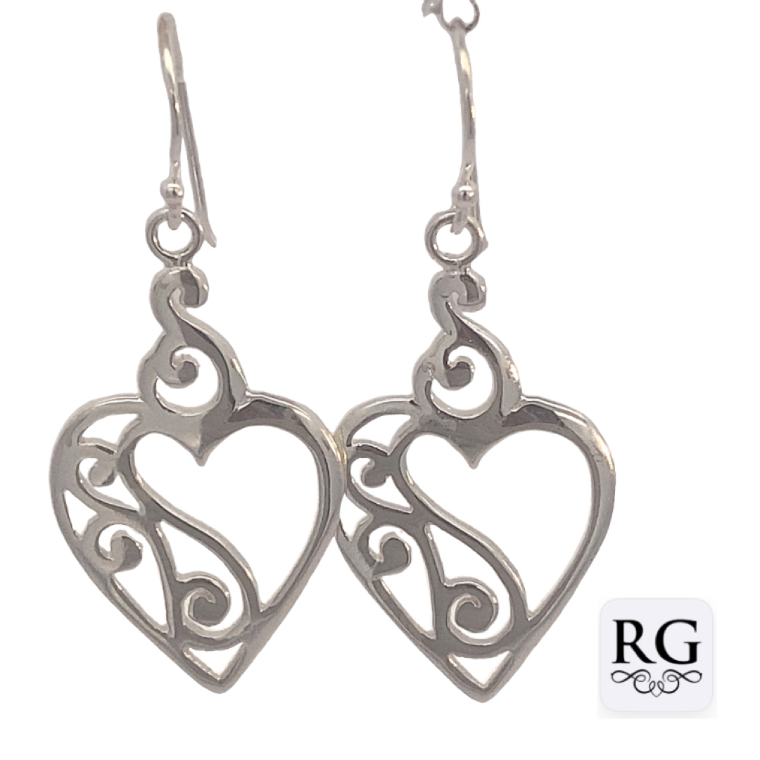 925 FILIGREE OUTLINE HEART DROP EAR - 42X17 - 3.7g <br/>M12572