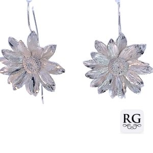 925 ETCH DAISY LONG HOOK DROP EAR - 50X30  13.4g <br/>M12659