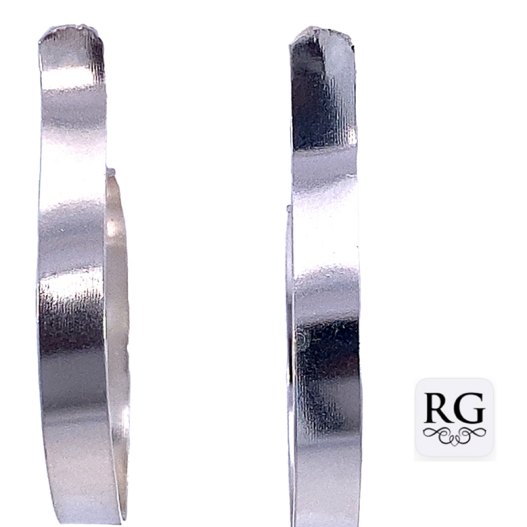 925 FLAT FANCY OVAL HALF HOOP EAR - 38X5 - 4.3g <br/>M12676