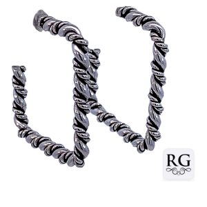 925 OXI TWISTED SQ HOOP EARRINGS - 25X3 - 4.9g <br/>M12885