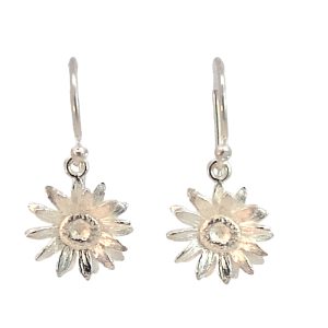 925 MATT TEXTURED 3D FLOWER DROP EAR - 28X12 2.67g <br/>M12992