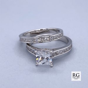 925 RND+SQ CZ PAVE CHANNEL WED SET RING - 6.8MM <br/>M13511