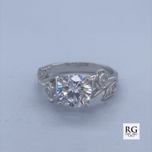 925 CZ 4 CLAW FLOWERS ON SHANK RING - 8MM <br/>M13600