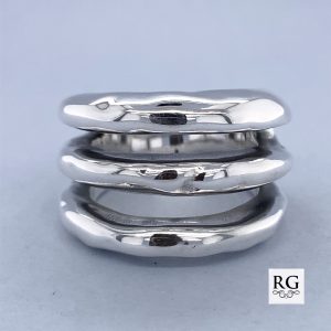 925 ELECTROFORM HAMMERED TRIP BAND RING - 20MM  <br/>M13618