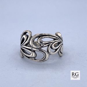 925 OXI CUT OUT TWIRL RING - 13MM <br/>M13684