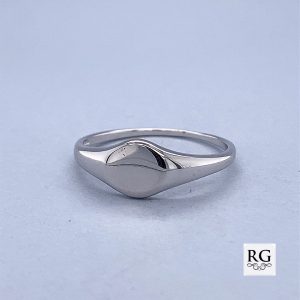 925 PLAIN RND MENS SIGNET RING - 8.4MM  <br/>M13704