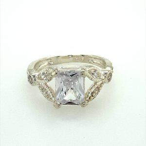 925 EMERALD CZ PAVE MATT MILLGR SHANK RING <br/>M13740