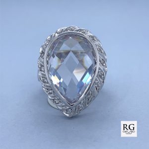 925 FACETED TEARDROP CZ BULKY RING - 28MM <br/>M13800