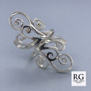 925 CUT OUT SWIRLY LONG RING - 41MM <br/>M13913
