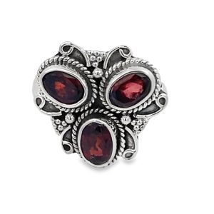 925 TRIP OVAL GARNET BOHO RING - 18MM <br/>M14241