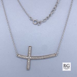 925 CZ PAVE CROSS ON ANCHOR CHAIN - 22+1.2 - 2.9g <br/>M15675.45