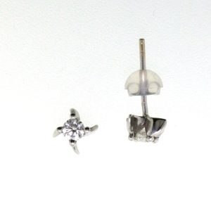 18CT WG 2/0.13ct IVS DIA STUDS - 5X5 - 1.11g  <br/>M1618