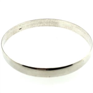 925 PLAIN D-SHAPE BANGLE - 8MM  <br/>M18015