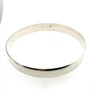 925 PLAIN D-SHAPE BANGLE - 10MM <br/>M18016