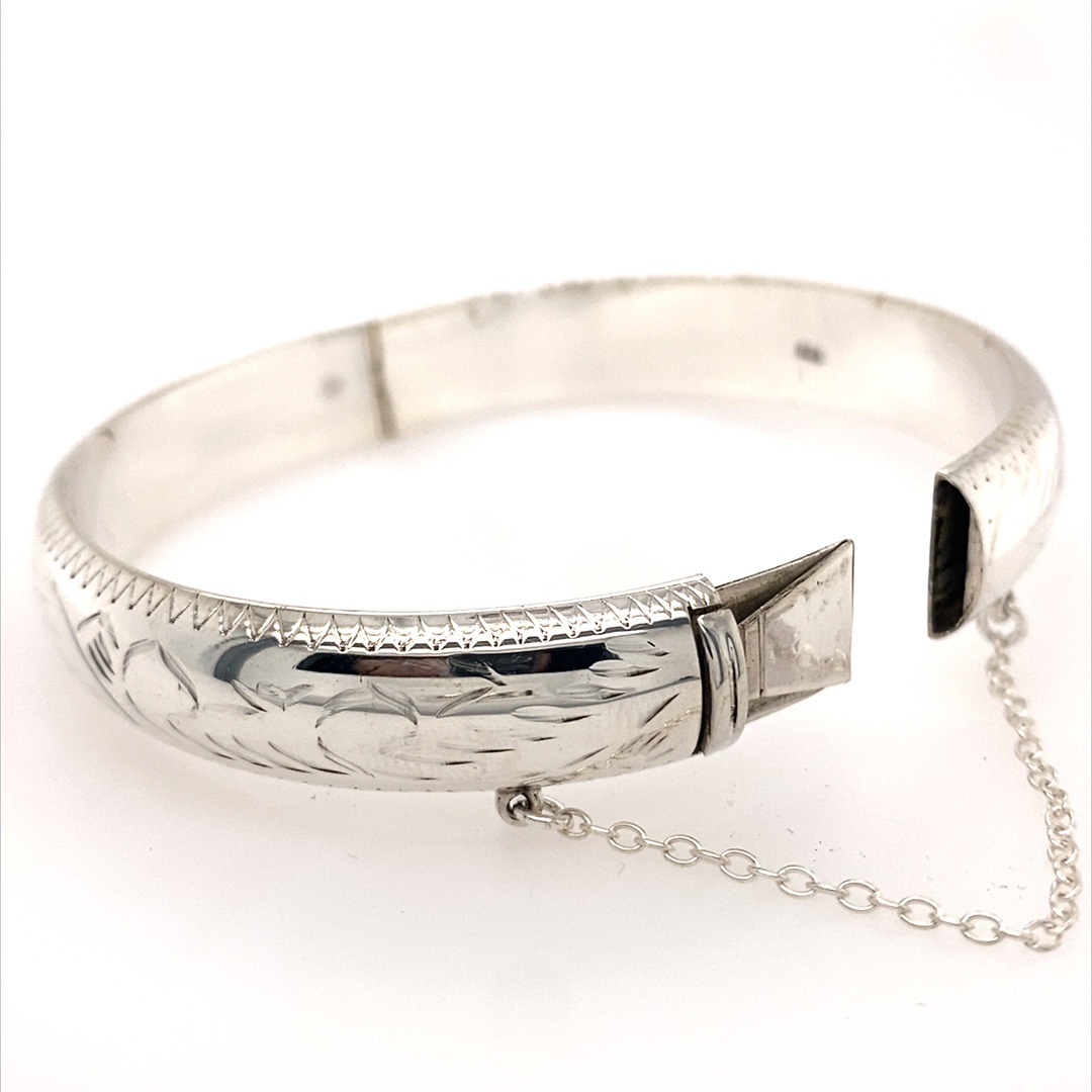 925 HOLLOW ENG D-SHAPE HINGE BANGLE - 11MM <br/>M18025 - Image 2