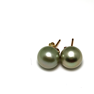 9CT YG MINT GREEN FW PEARL STUDS - 9.5-10MM <br/>MPEG001MG