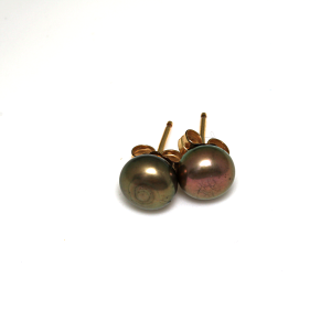 8CT YG GREEN FW PEARL STUDS - 7-8MM <br/>MPEG005GR