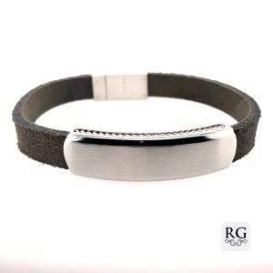 S/STEEL BRUSHED PLATE ANTIQUE BLACK LEATHER BRACEL <br/>RD15513.22